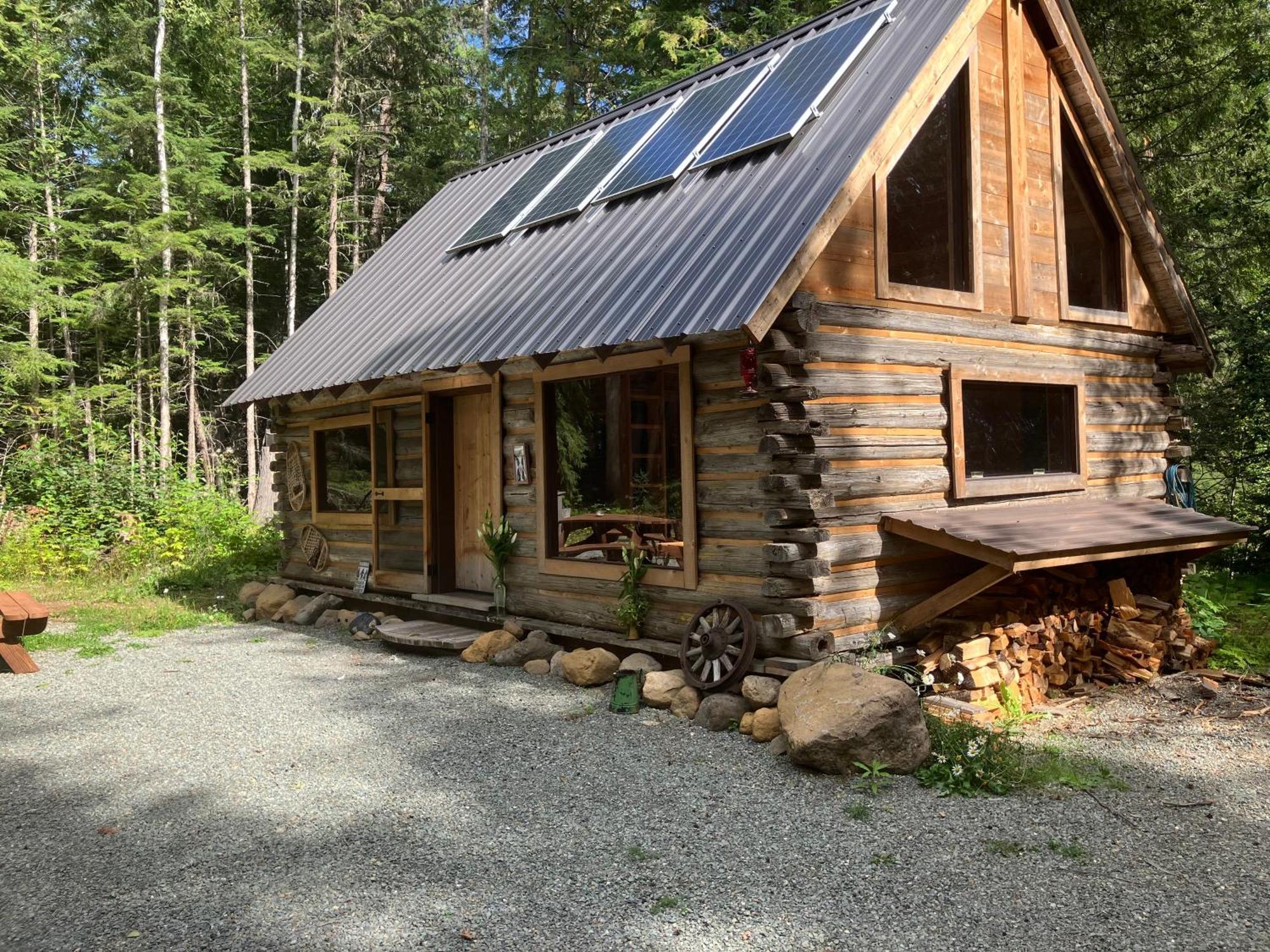 Mini Moo-light Cabin