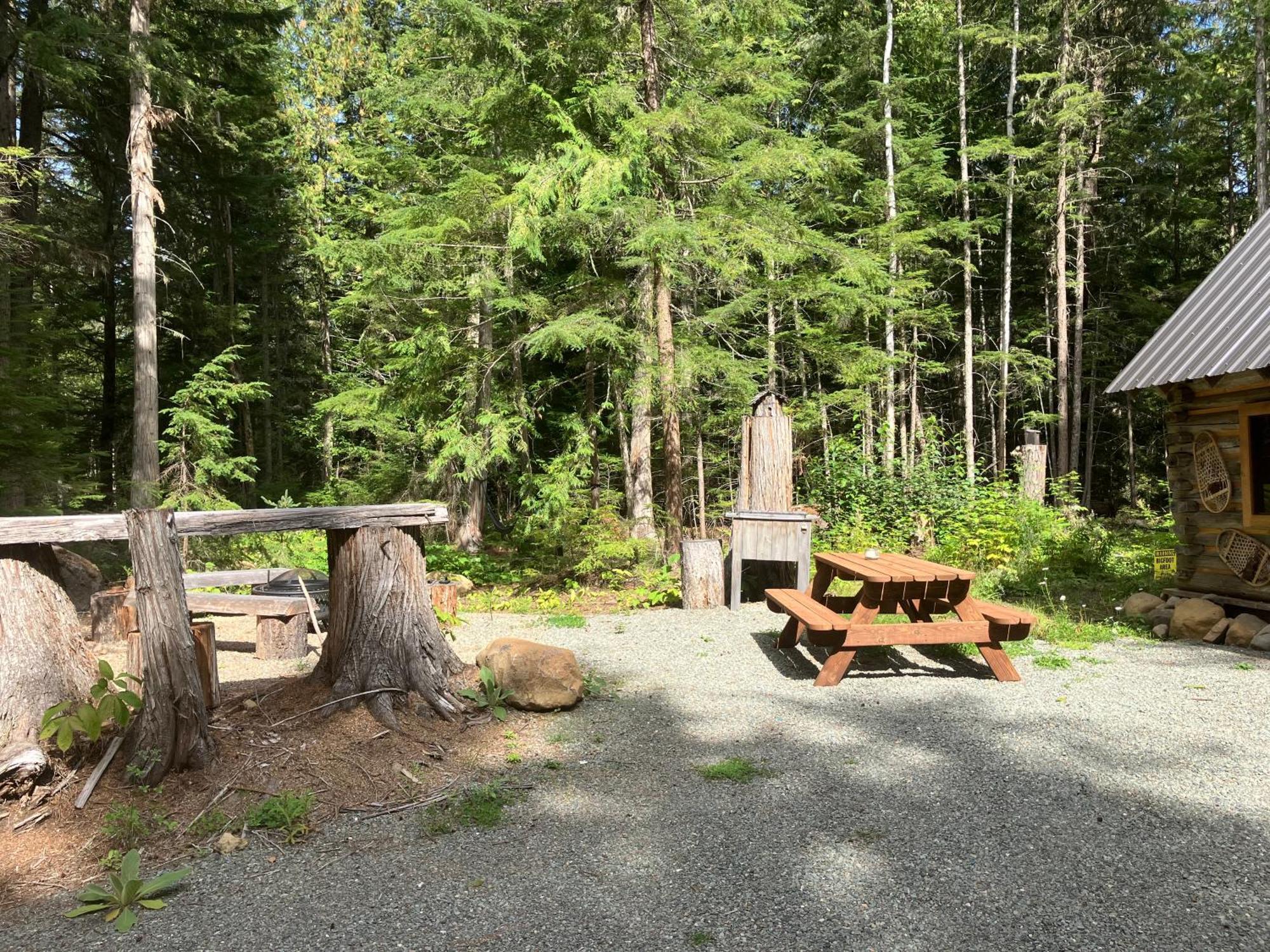 Chalet Mini Moo-light Cabin Clearwater
